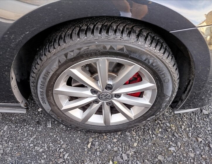 Volkswagen Golf Kombi 2,0 l 135 kw