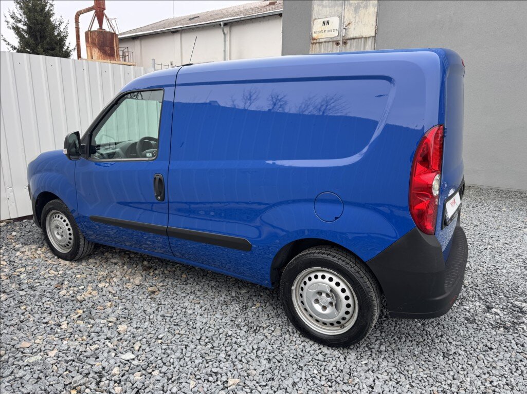 Fiat Dobló cargo Skříň 1,4 l 70 kw