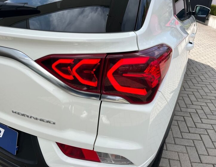 SsangYong Korando SUV / Terénní 1,5 l 120 kw
