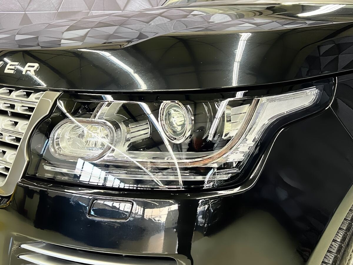 Land Rover Range Rover SUV / Terénní 4,4 l 250 kw