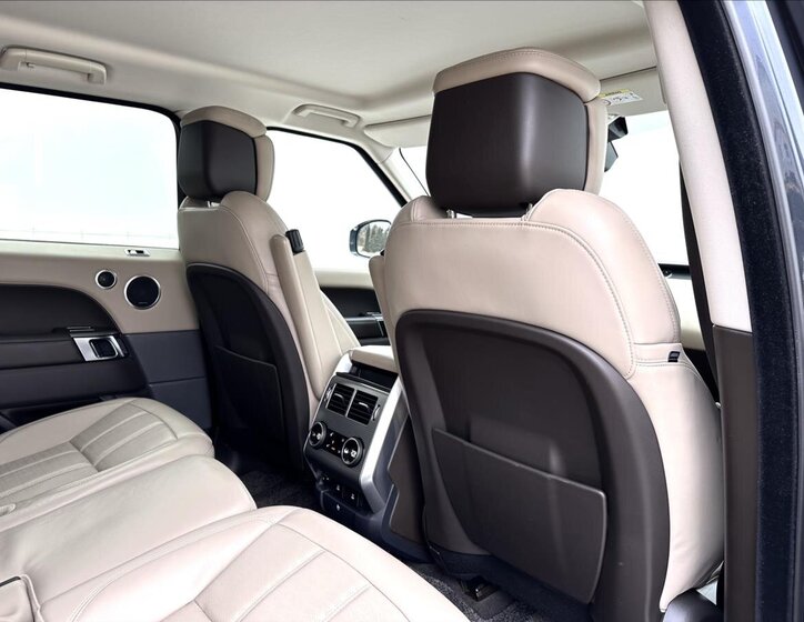 Land Rover Range Rover SUV 4,4 l 250 kw