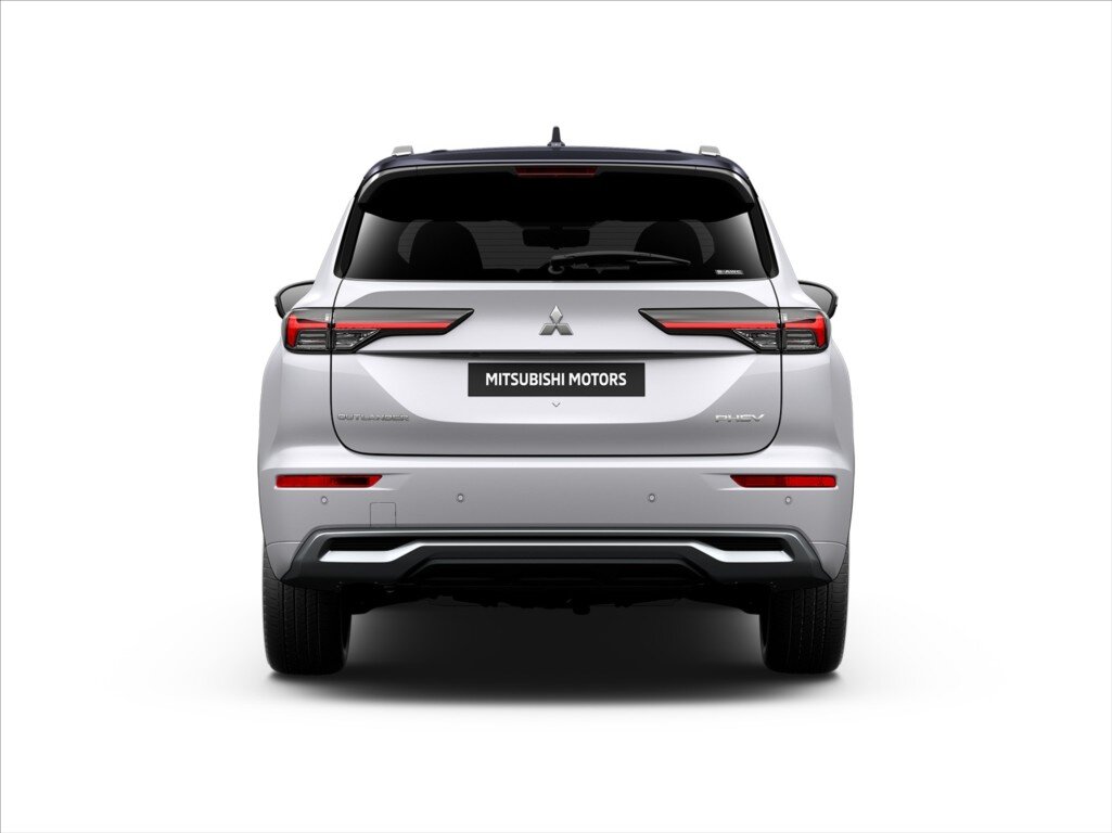 Mitsubishi Outlander SUV 2,4 l 225 kw