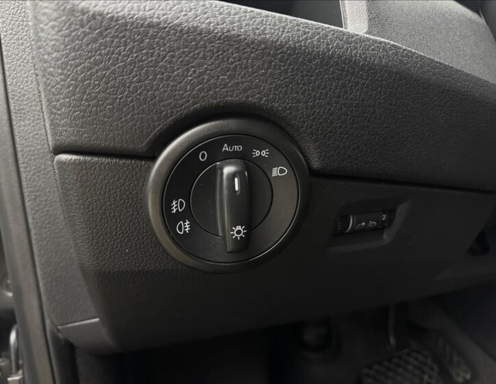 Volkswagen Caravelle Kombi 2,0 l 110 kw