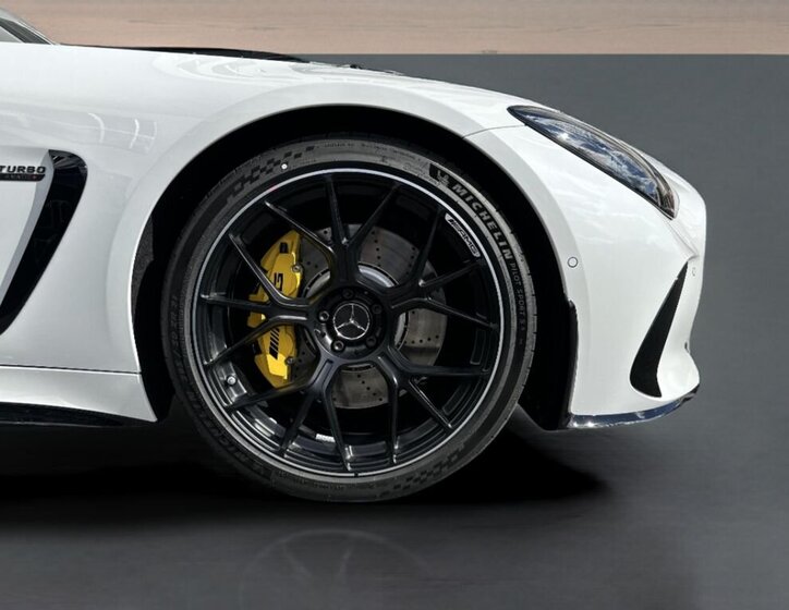 Mercedes-Benz AMG GT Kupé 4,0 l 430 kw