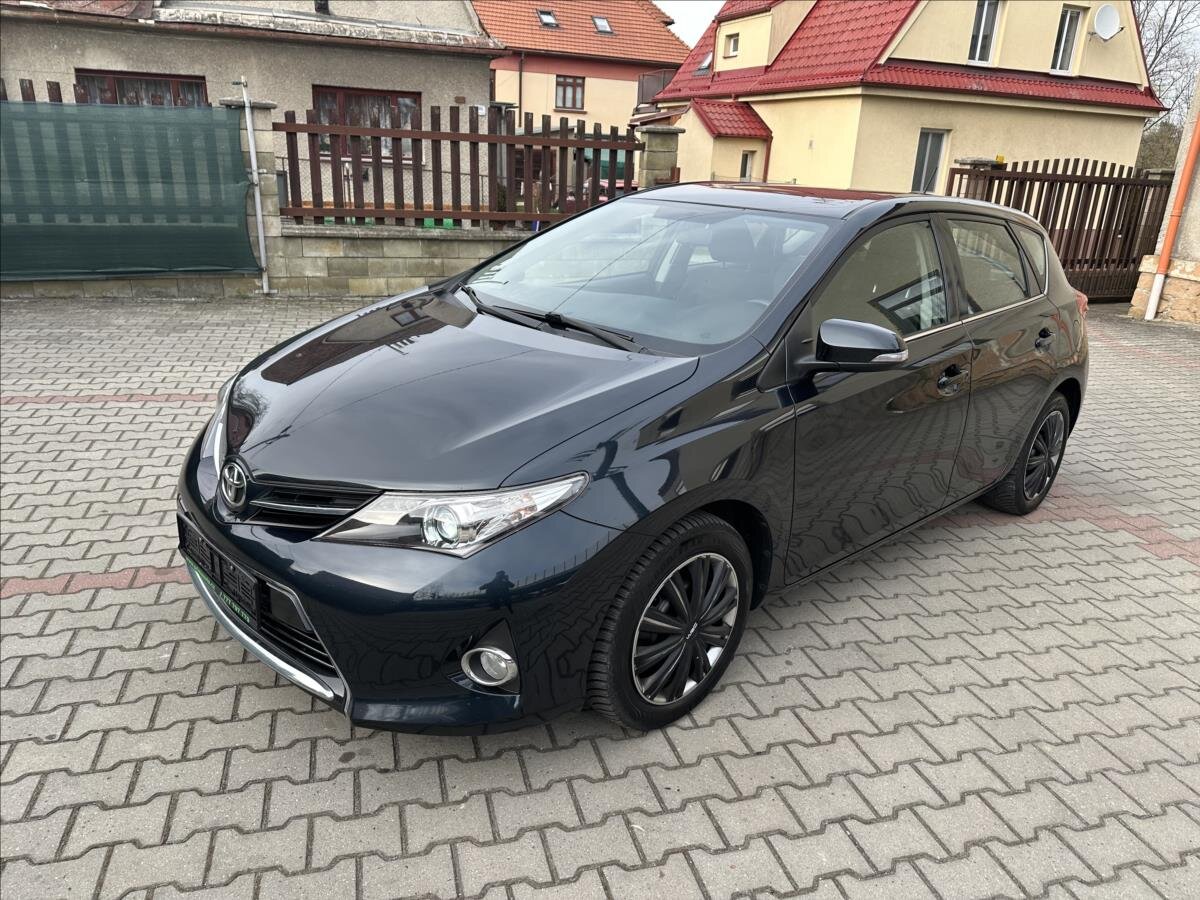 Toyota Auris Hatchback 1,6 l 98 kw