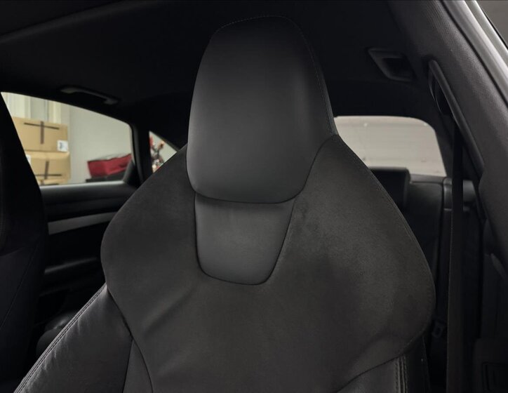 Audi A6 Sedan 2,7 l 140 kw