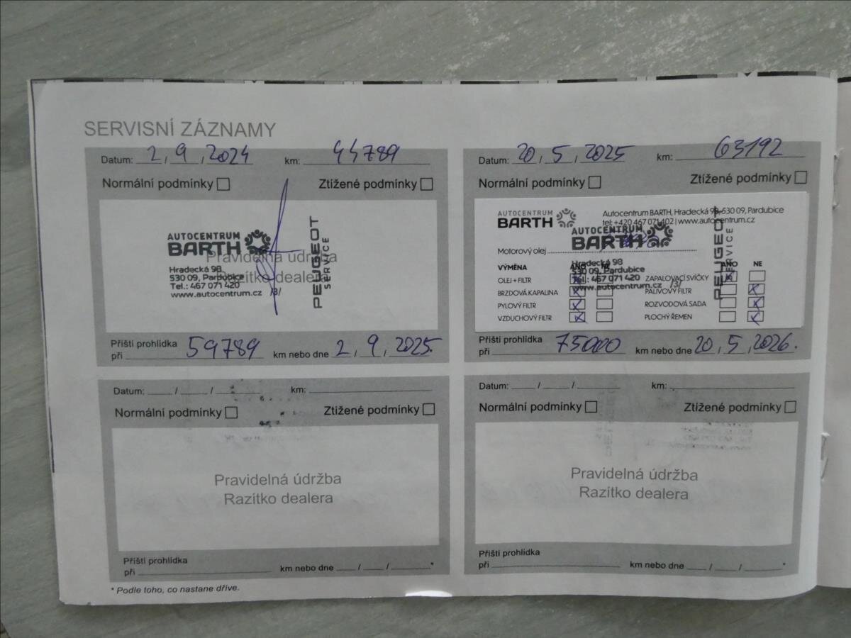 Peugeot 2008 SUV 1,2 l 96 kw