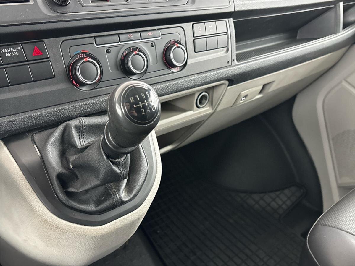 Volkswagen Transporter Kombi 2,0 l 110 kw
