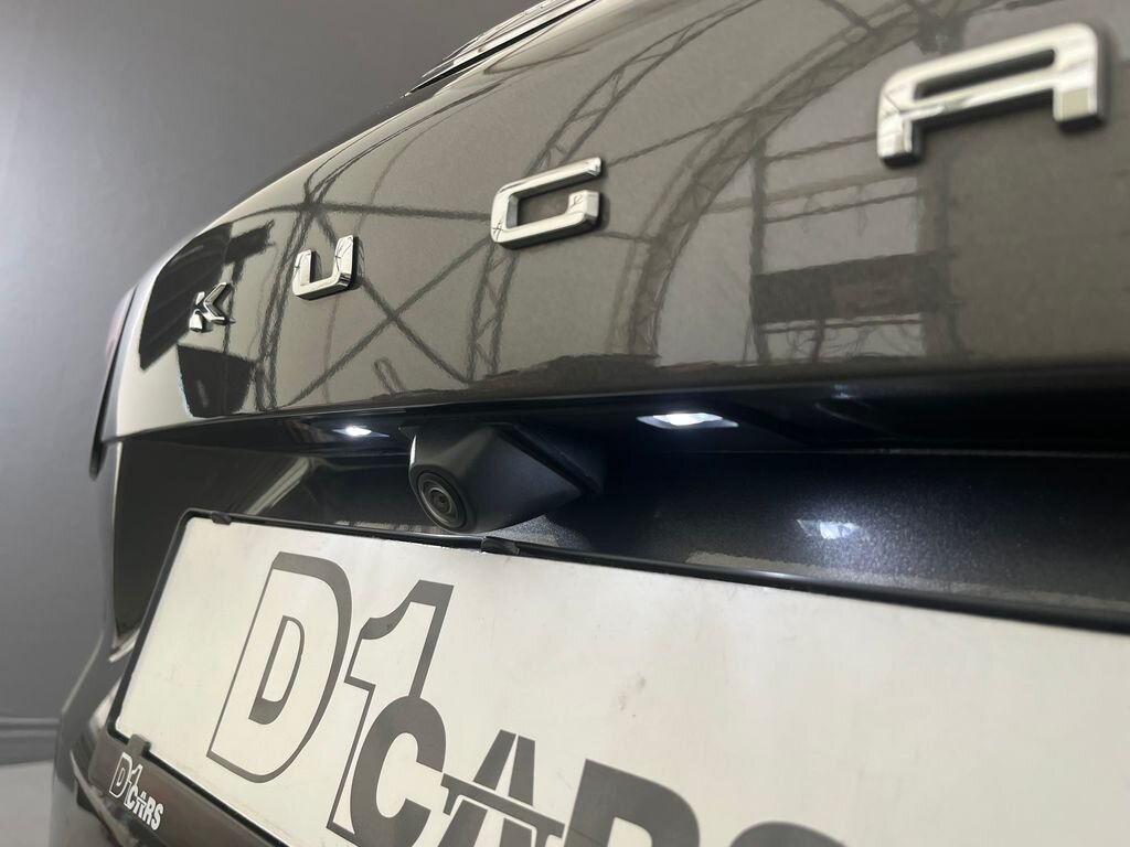 Ford Kuga SUV / Terénní 2,5 l 140 kw