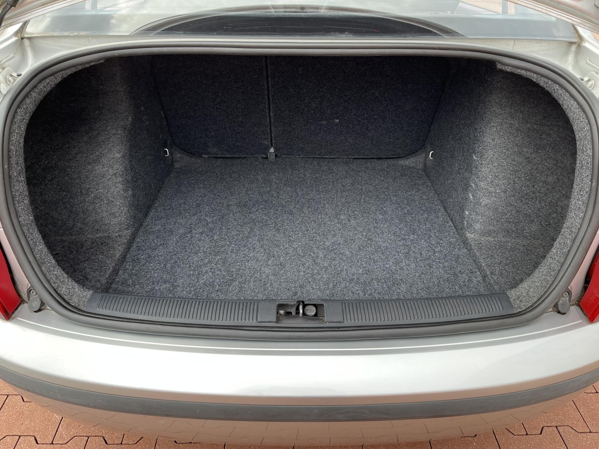 Škoda Fabia Sedan / Limuzína 1,4 l 55 kw