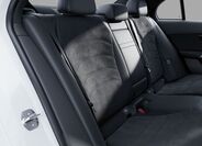 Mercedes-Benz Třídy E 8