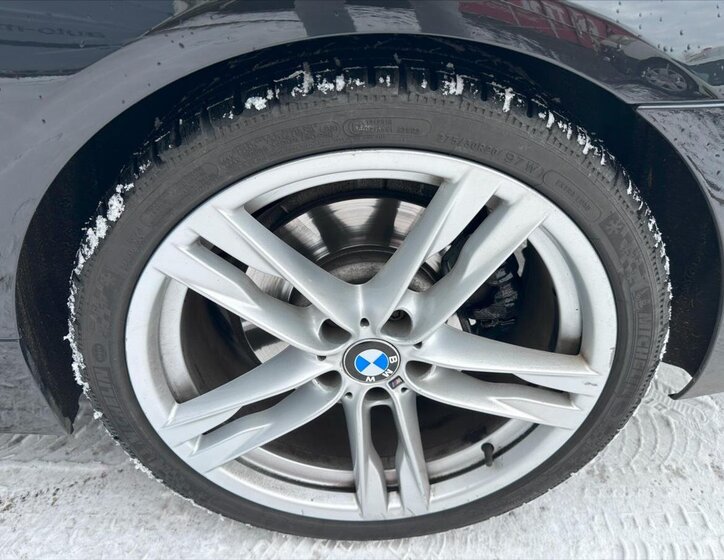 BMW Řada 6 Kupé 3,0 l 230 kw