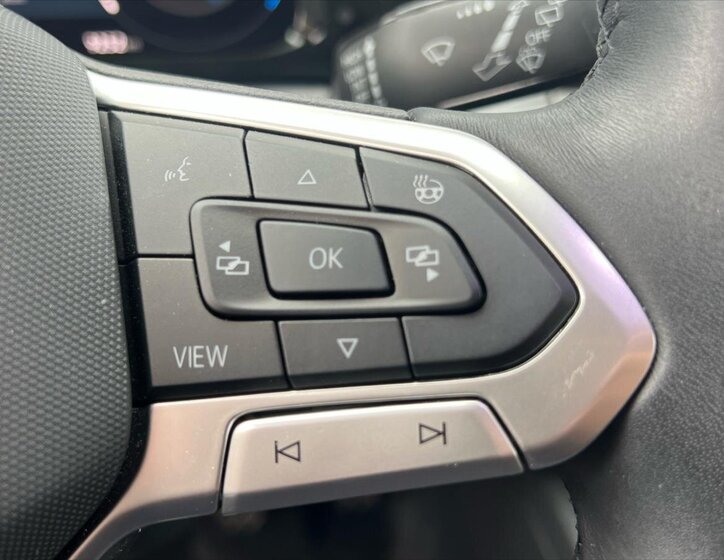 Volkswagen Golf Hatchback 999,0 81 kw