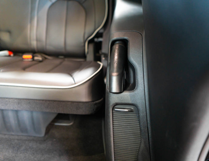 Chrysler Pacifica 41