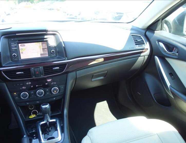 Mazda 6 Sedan 2,5 l 141 kw