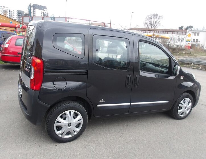 Peugeot Bipper Tepee Hatchback 1,4 l 54 kw