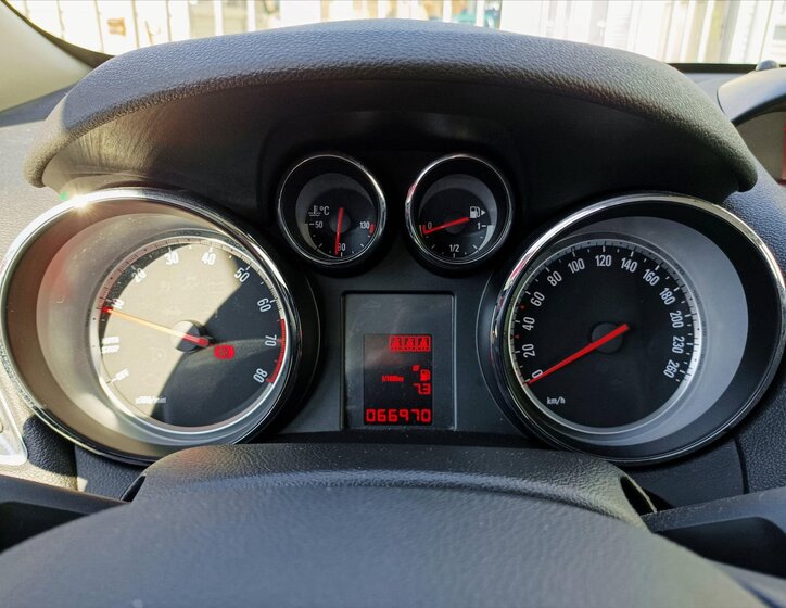 Opel Mokka Hatchback 1,6 l 85 kw