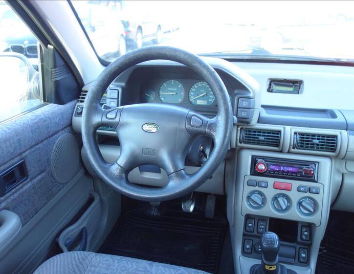 Land Rover Freelander 18