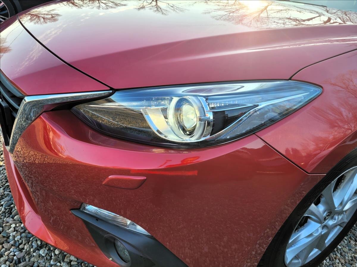 Mazda 3 Sedan / Limuzína 2,0 l 88 kw