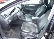 Volkswagen Passat 10