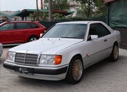 Mercedes-Benz 200 3