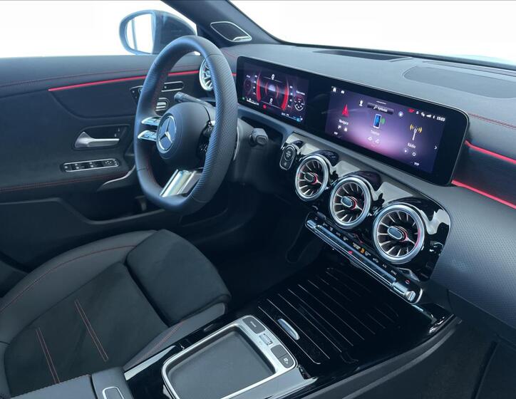 Mercedes-Benz CLA 18