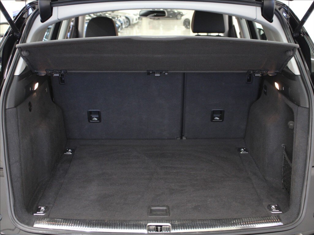 Audi Q5 SUV 2,0 l 140 kw