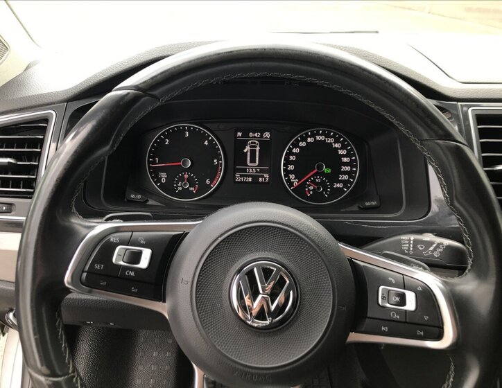 Volkswagen Caravelle Kombi 2,0 l 110 kw