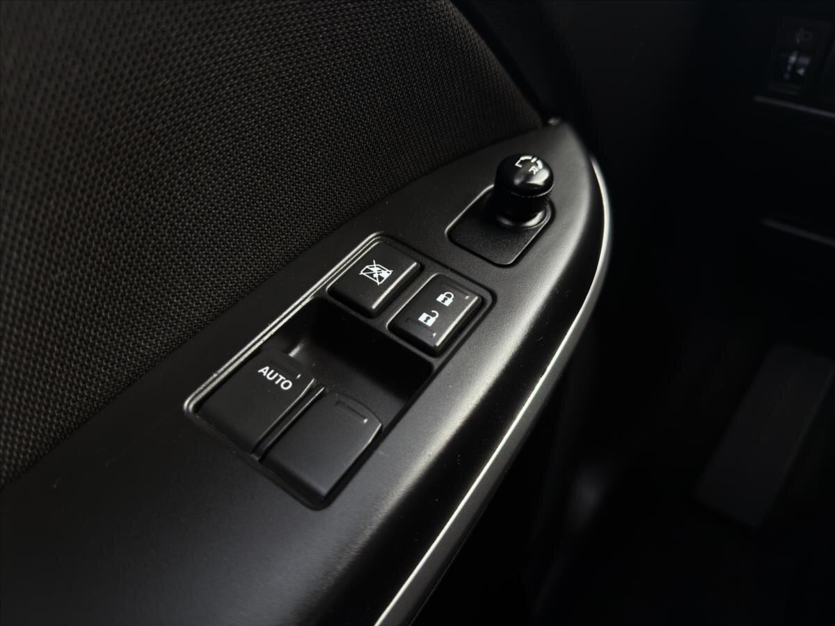 Suzuki Baleno Hatchback 1,2 l 66 kw