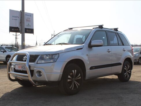 Suzuki Grand Vitara Kombi 2,0 l 103 kw