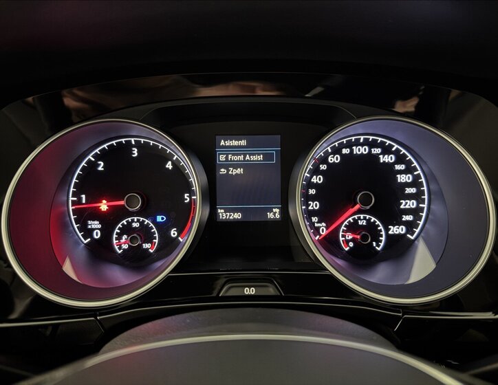 Volkswagen Touran MPV 2,0 l 110 kw
