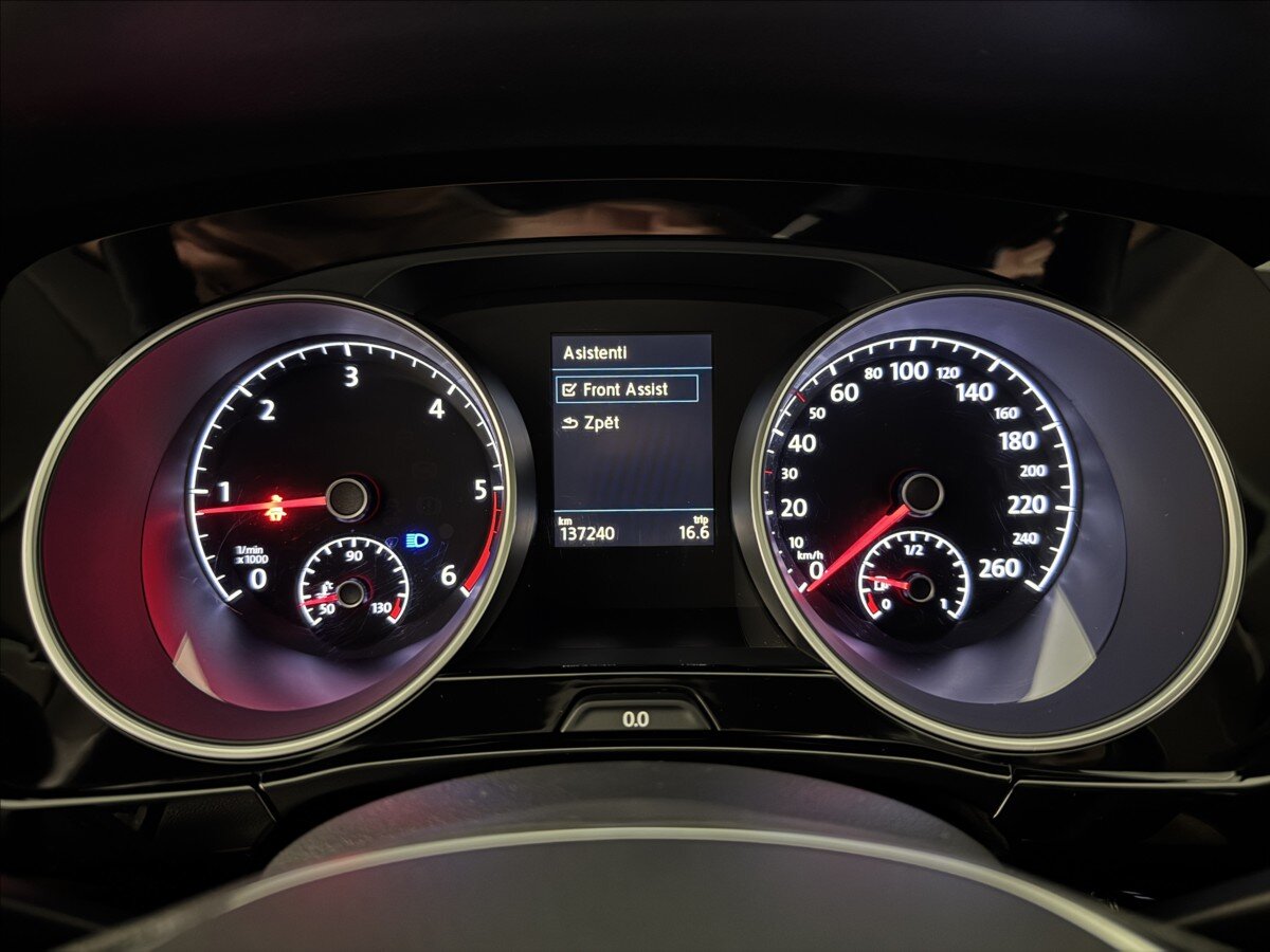 Volkswagen Touran MPV 2,0 l 110 kw