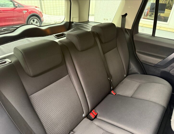 Land Rover Freelander SUV 2,2 l 110 kw