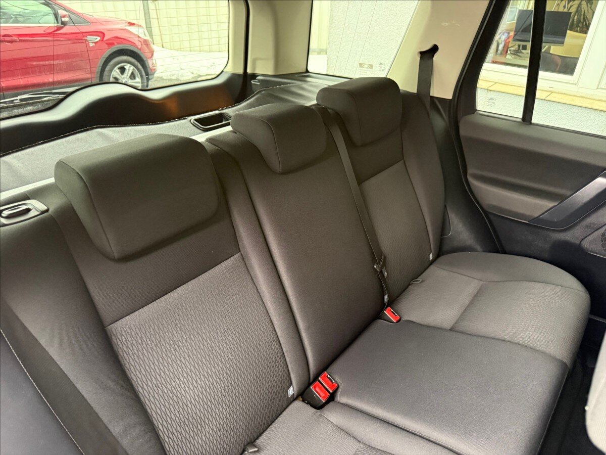 Land Rover Freelander SUV 2,2 l 110 kw