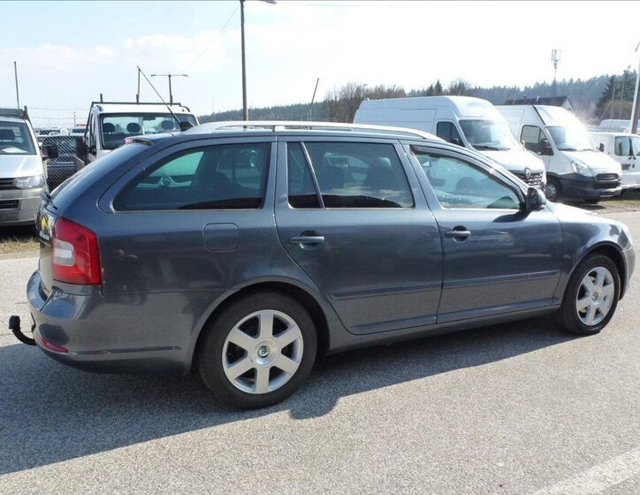 Škoda Octavia Kombi 1,8 l 118 kw