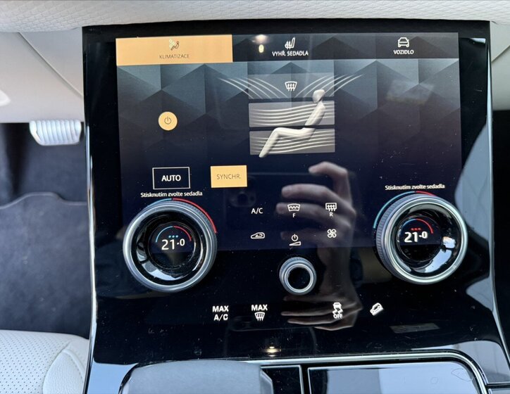 Land Rover Range Rover Velar SUV / Terénní 2,0 l 184 kw