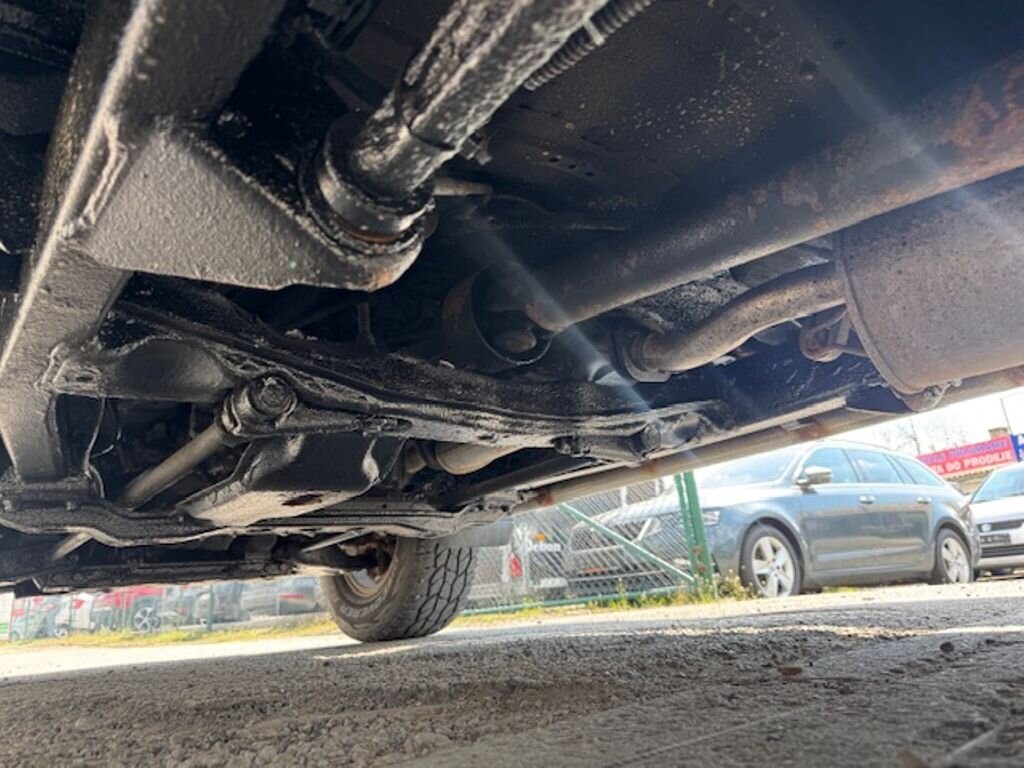 Mitsubishi Pajero SUV / Terénní 2,8 l 92 kw