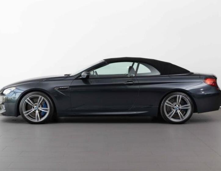 BMW M6 4