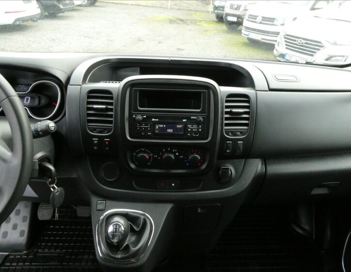 Opel Vivaro 31