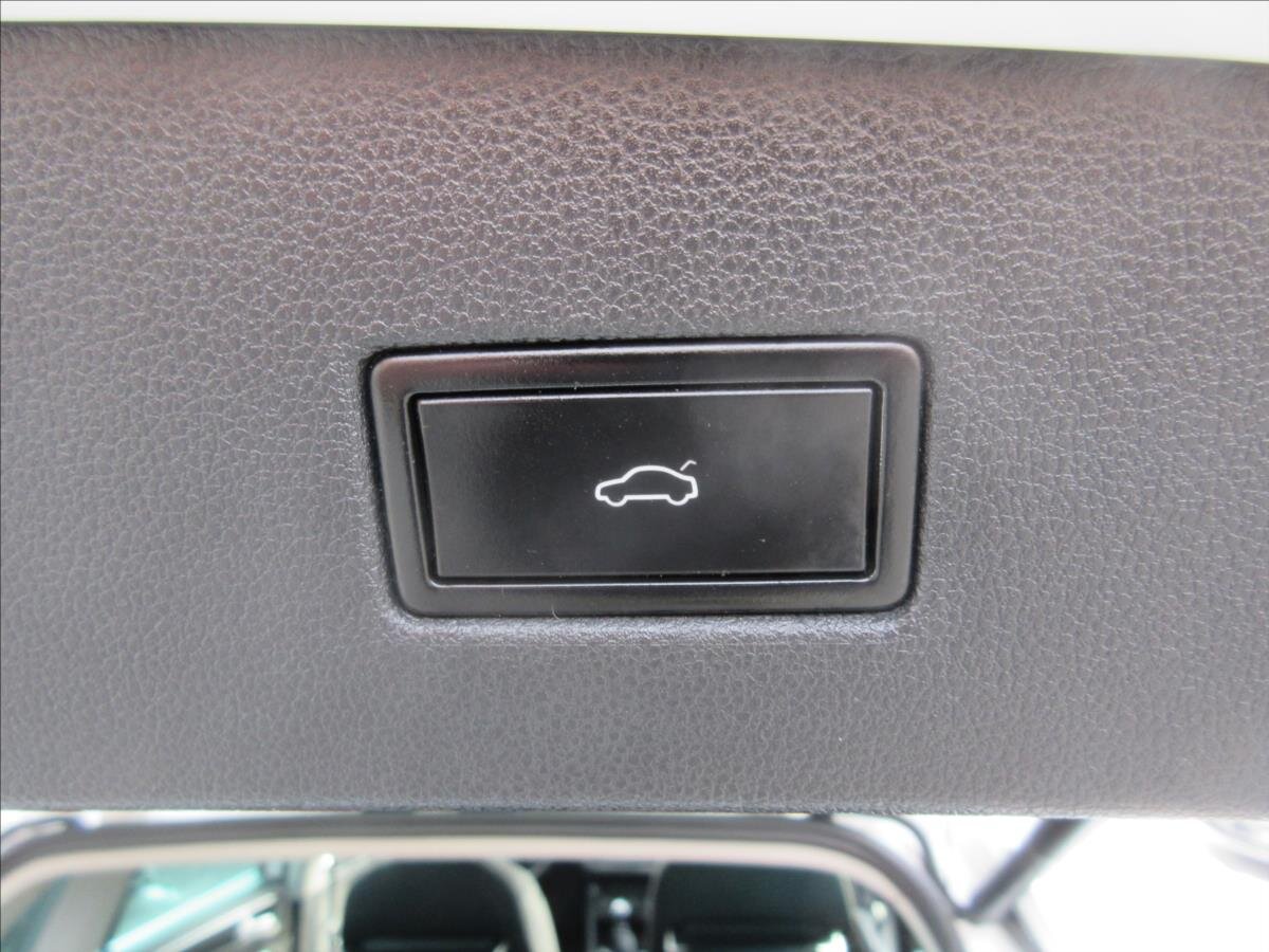 Volkswagen Tiguan SUV / Terénní 2,0 l 110 kw