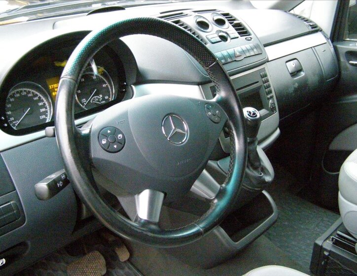 Mercedes-Benz Viano Kombi 3,0 l 165 kw