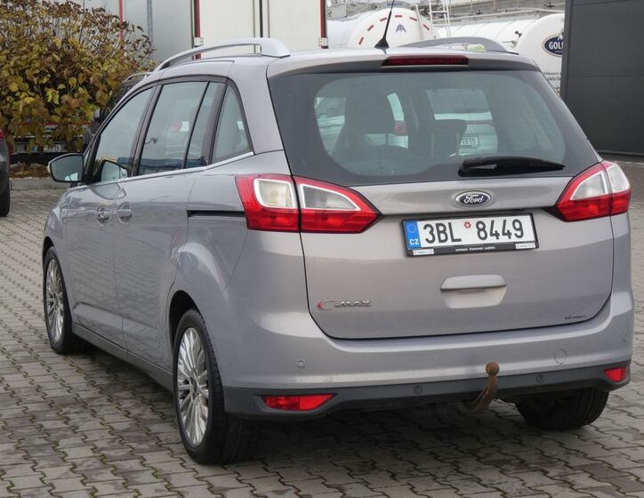 Ford Grand C-MAX 8