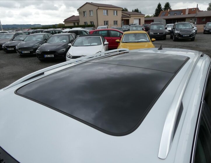 Škoda Superb Kombi 2,0 l 140 kw