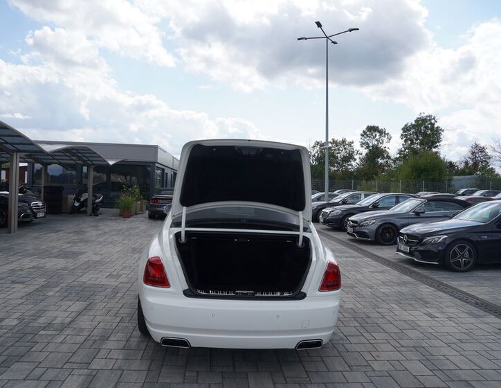 Rolls-Royce Ghost 13