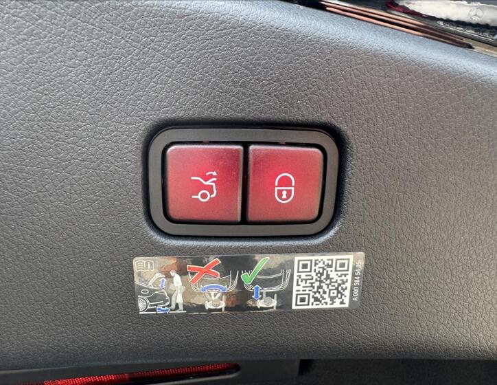 Mercedes-Benz CLE 30