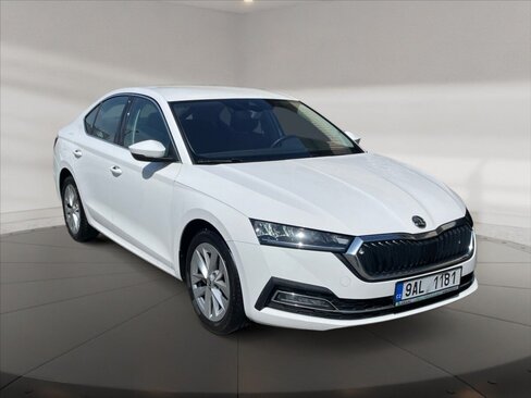 Škoda Octavia Sedan / Limuzína 1,5 l 110 kw