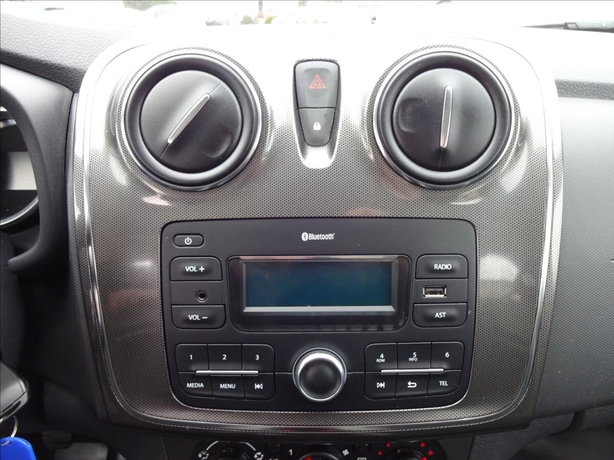 Dacia Sandero Hatchback 898,0 66 kw