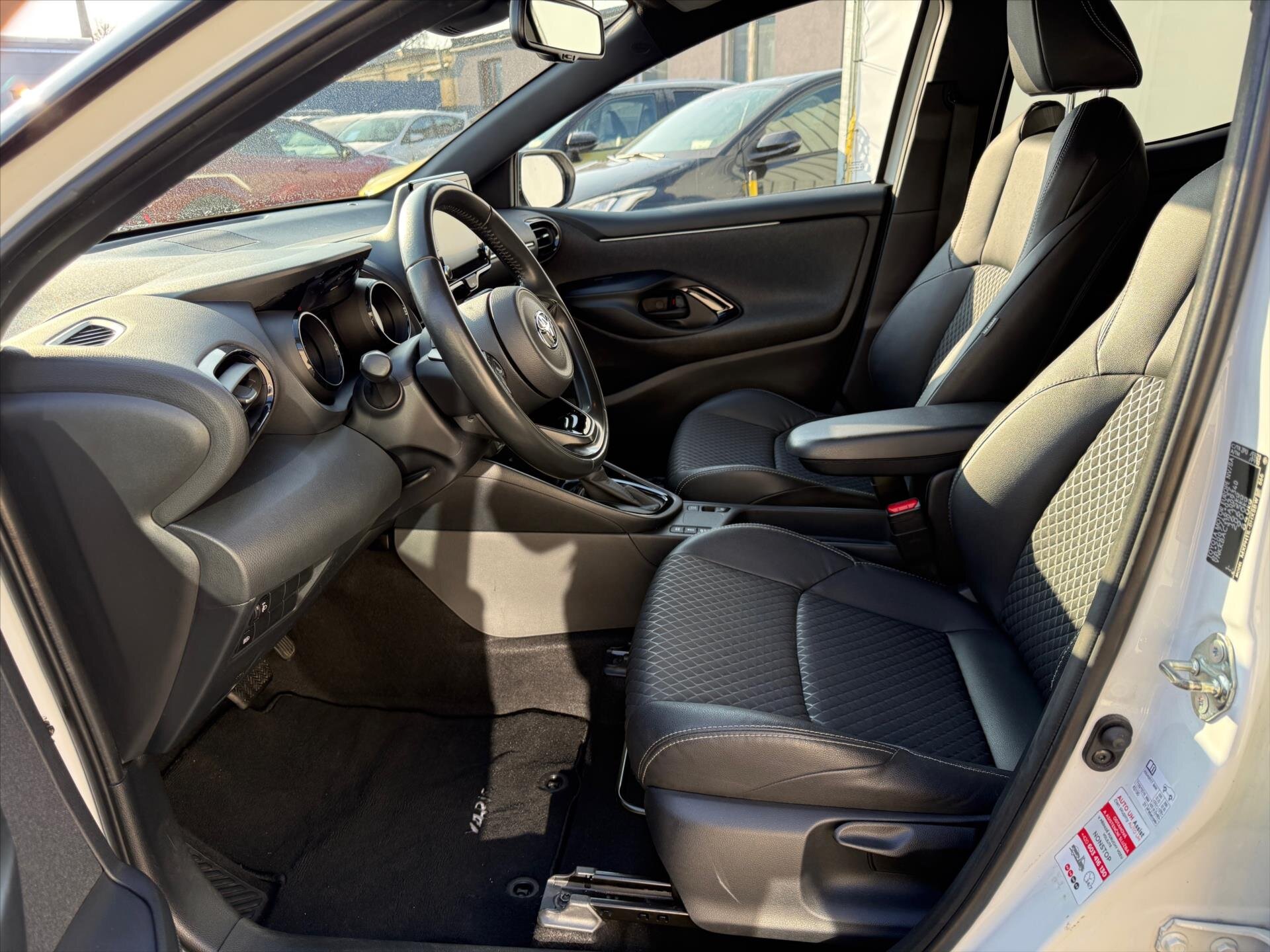 Toyota Yaris Hatchback 1,5 l 68 kw