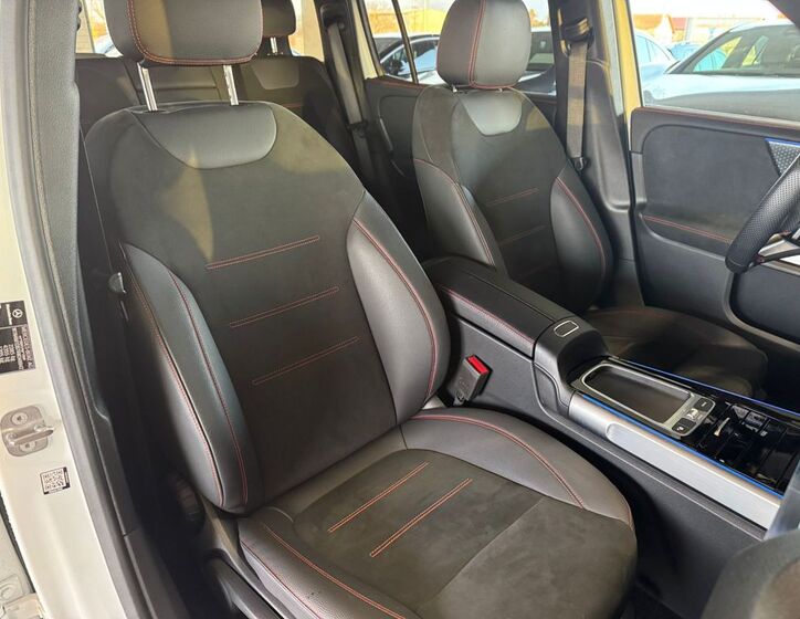 Mercedes-Benz GLB 10