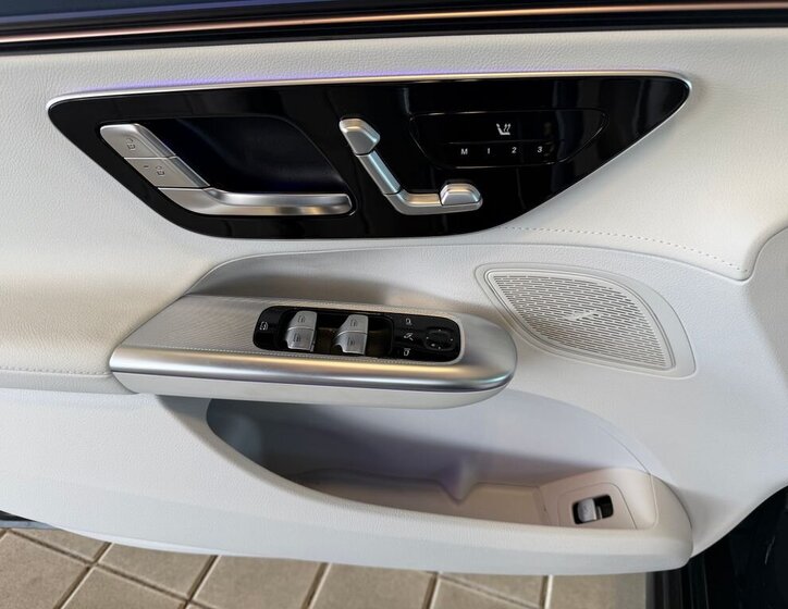 Mercedes-Benz EQE SUV 0,0 180 kw